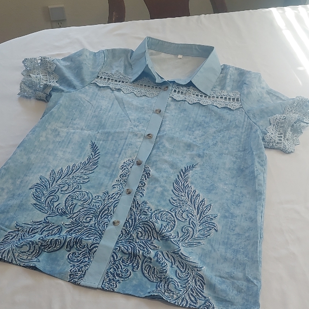 Women’s Light Blue Lacey  Button-Up Blouse.size XL